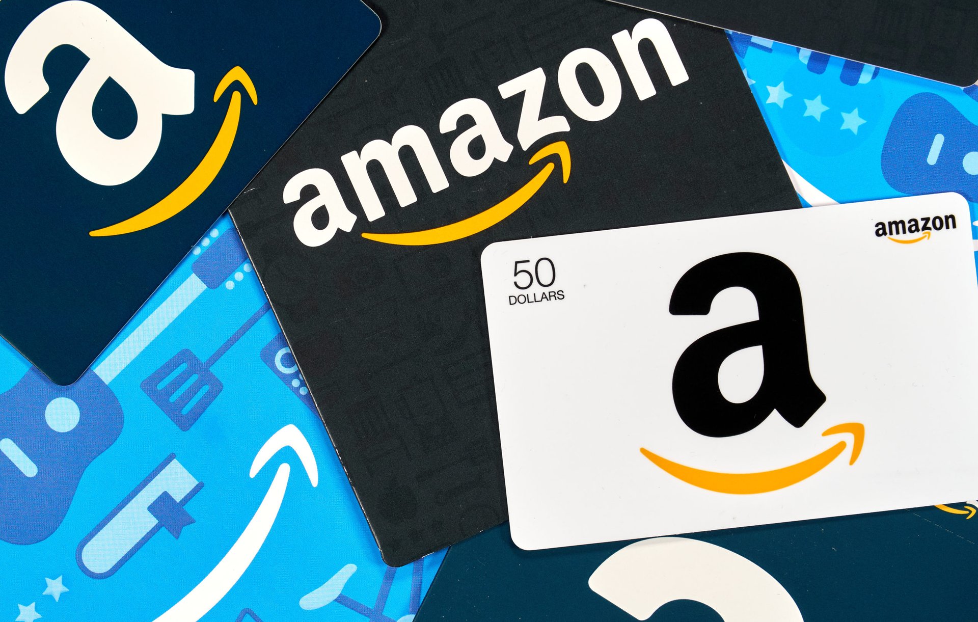 Amazon Offers 15 Free Credit With Gift Card Purchase