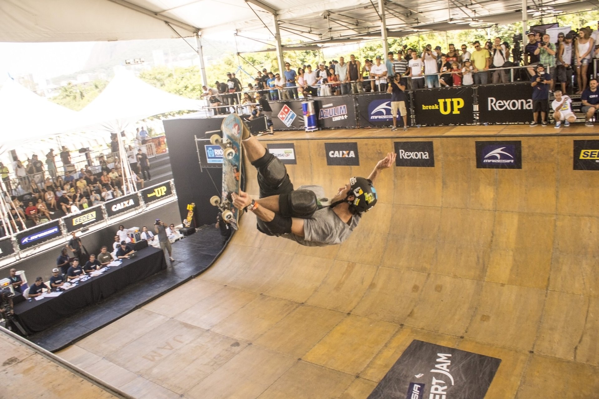 Olympic athlete Andy Macdonald at a skateboarding competition