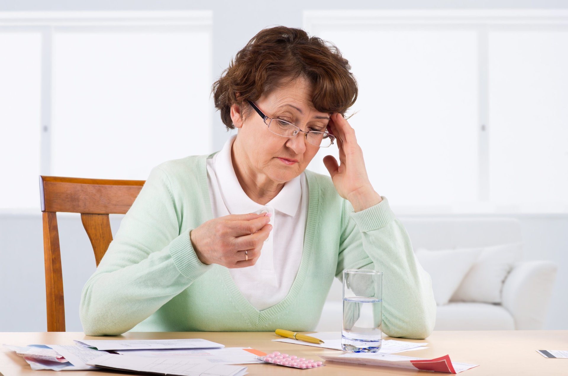 Woman with dementia trying to figure out her finances